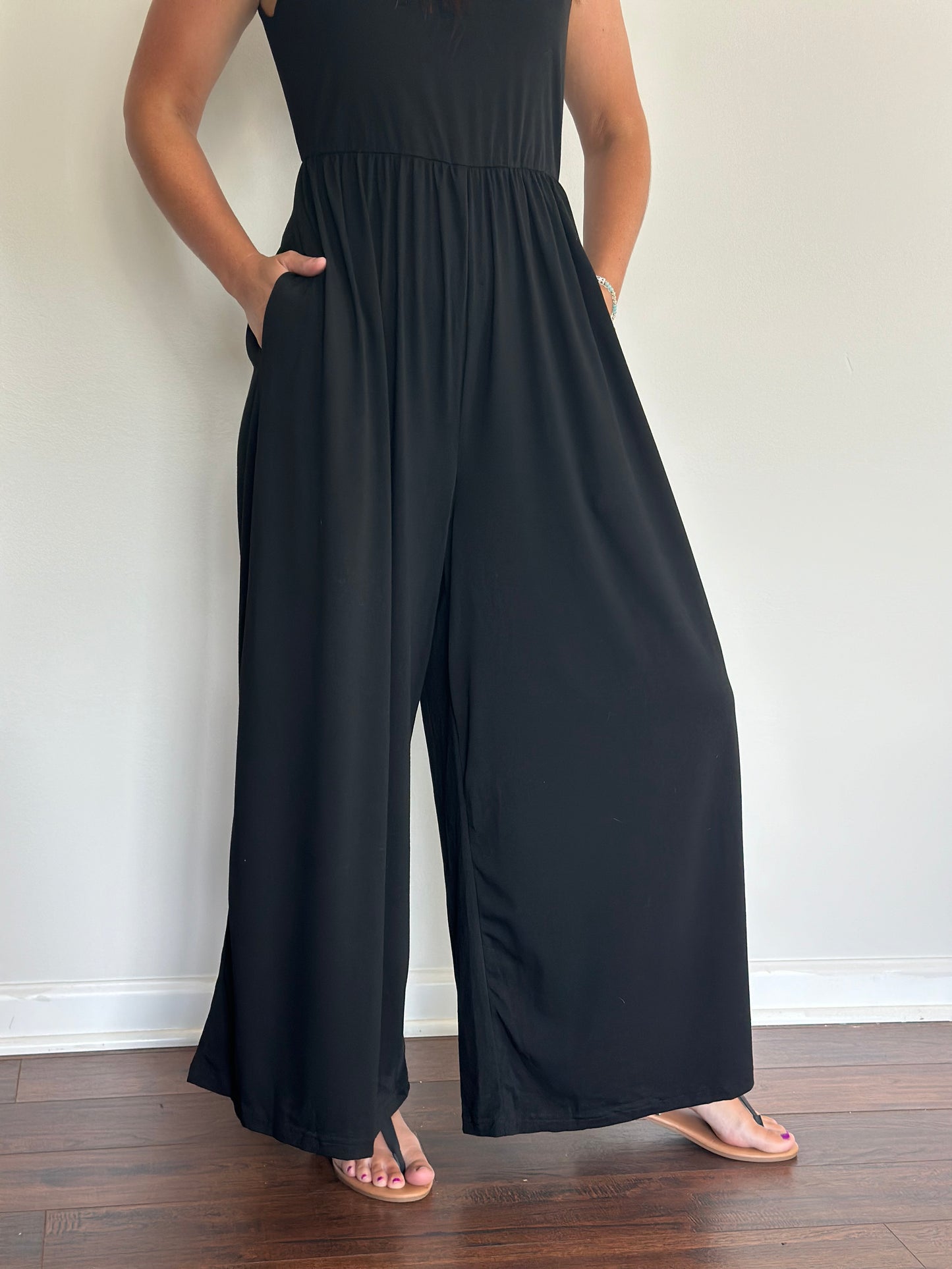 Chic Wide-Leg Jumpsuit